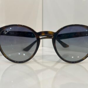 Gafas Ray-Ban Sol. Modelo RB2180 710/4L