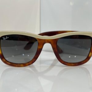 Gafas Ray-Ban Sol. Modelo RB2240 1443/71