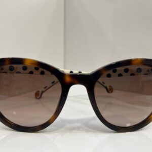 Gafas Carolina Herrera Sol. Modelo SHE 887